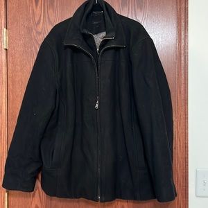 Great condition. Mens double zip winter coat.